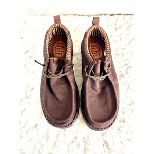 Hey Dude Men's Wally Vintage Classic shoes in Downtown Brown Size 9